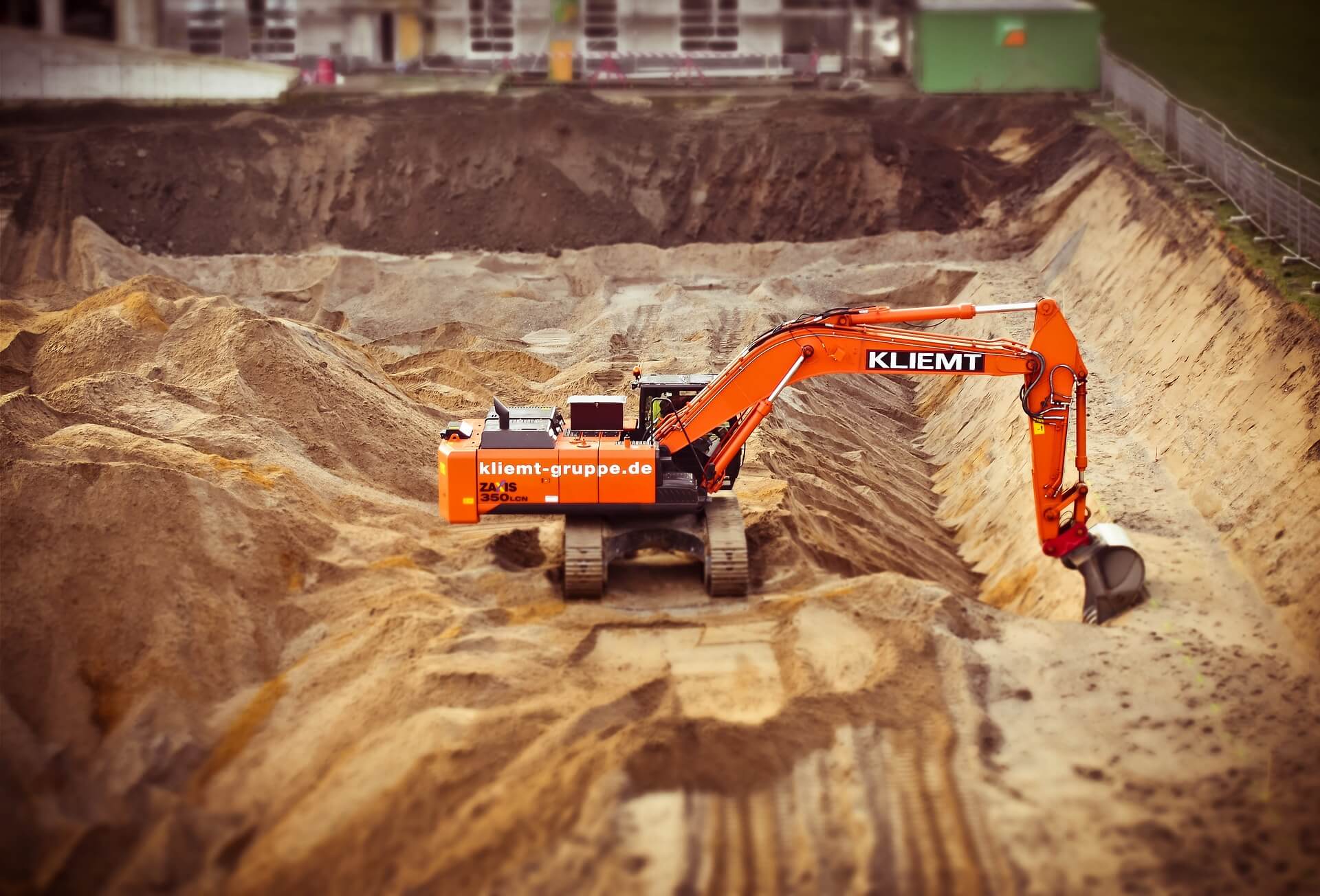 Mining Contract Acquisition Strategy for tender visibility and B2B growth